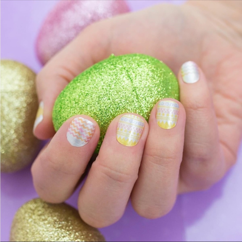 *Rare, HTF* Color Street: Hot Chick | Easter Pastel Egg Chevron Spring Pink